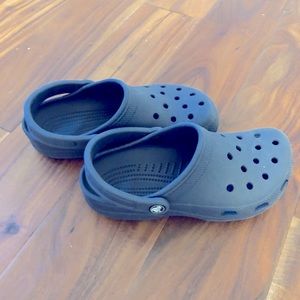Crocs - boys size 4